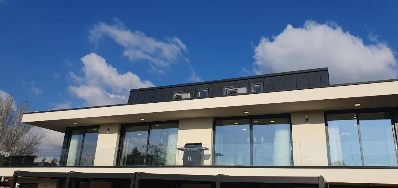 Luxury Apartments In Balatonalmadi, Almadi Lux Apartman II - Crystal White Exterior photo